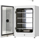 CO2 incubators, also with O2 reduction